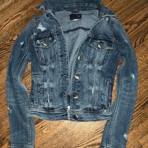 AMERICAN EAGLE Distressed Denim Jacket
